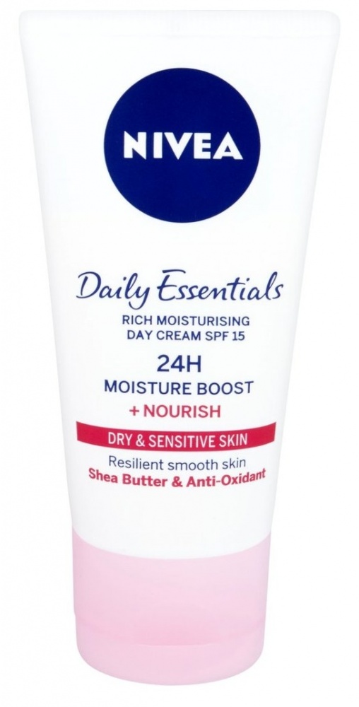 Nivea Face Cream Rich Moisturiser pro Dry & Sensitive Skin